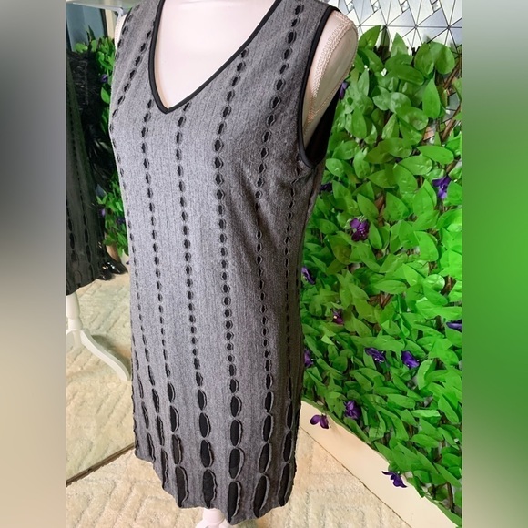 Saint Tropez West Women’s Medium Black & Gray Overlay Cutout Pattern Tank Dress - Picture 6 of 12